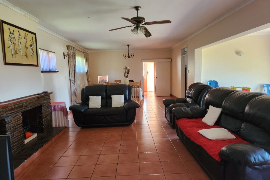 4 Bedroom Property for Sale in Yellowwood Park KwaZulu-Natal