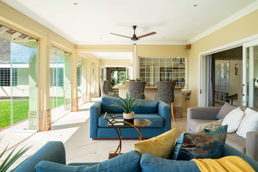 5 Bedroom Property for Sale in Kloof KwaZulu-Natal