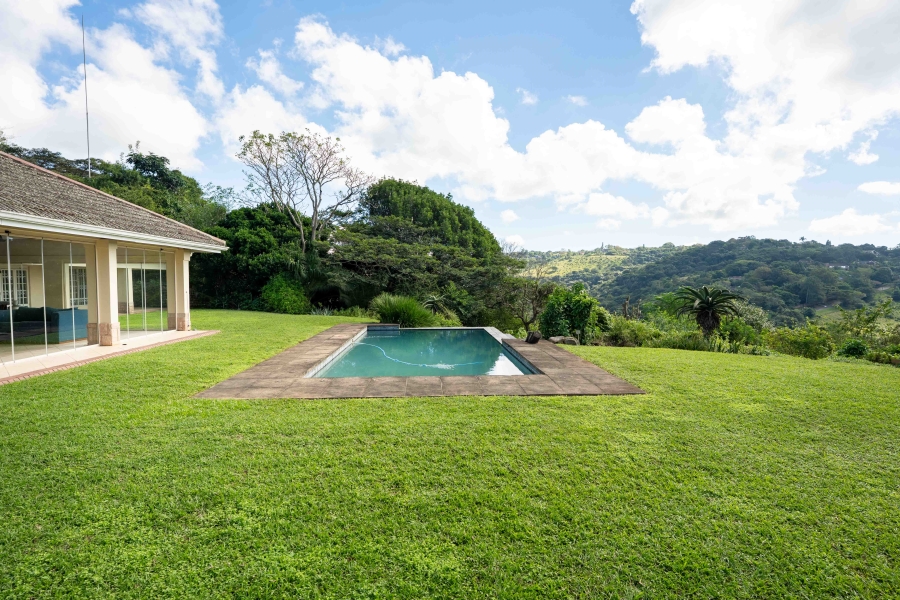 5 Bedroom Property for Sale in Kloof KwaZulu-Natal