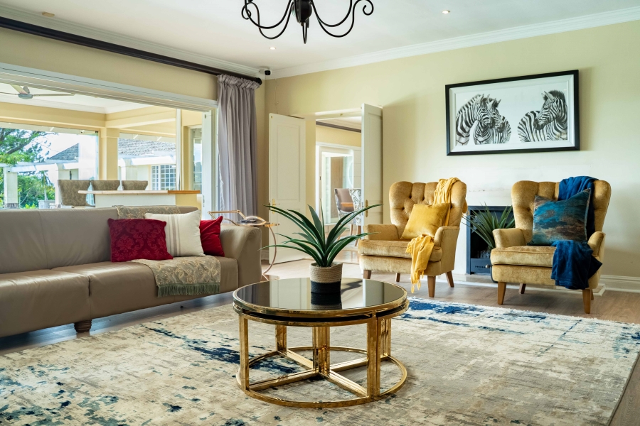 5 Bedroom Property for Sale in Kloof KwaZulu-Natal