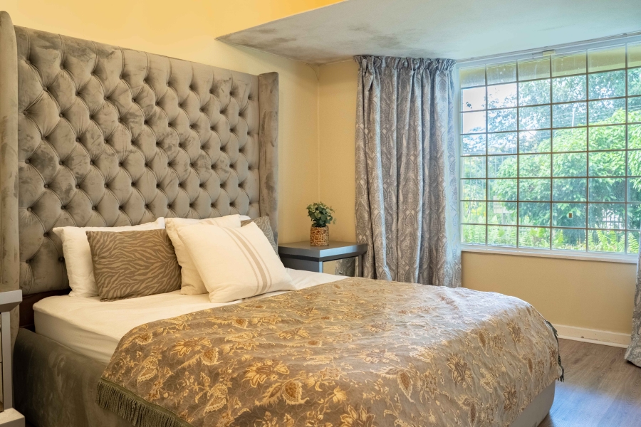 5 Bedroom Property for Sale in Kloof KwaZulu-Natal
