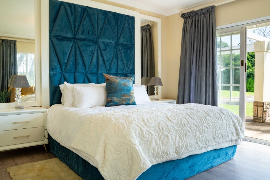 5 Bedroom Property for Sale in Kloof KwaZulu-Natal