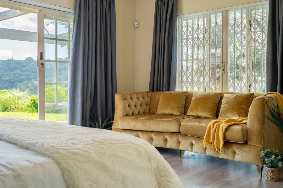 5 Bedroom Property for Sale in Kloof KwaZulu-Natal