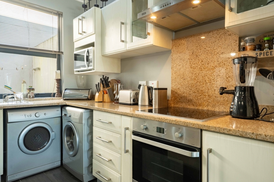2 Bedroom Property for Sale in Hillcrest Central KwaZulu-Natal