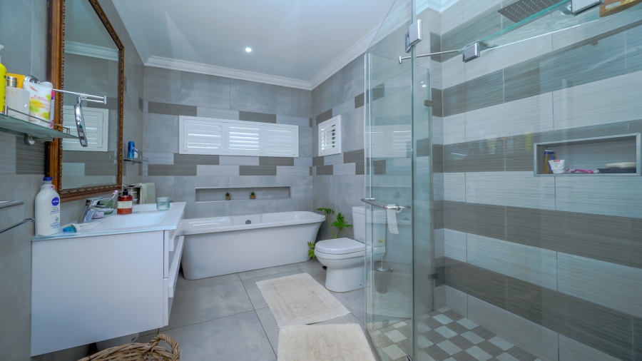 3 Bedroom Property for Sale in New Salt Rock City KwaZulu-Natal