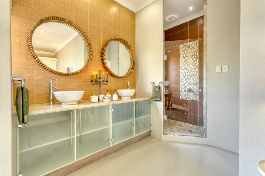 5 Bedroom Property for Sale in Shakas Rock KwaZulu-Natal