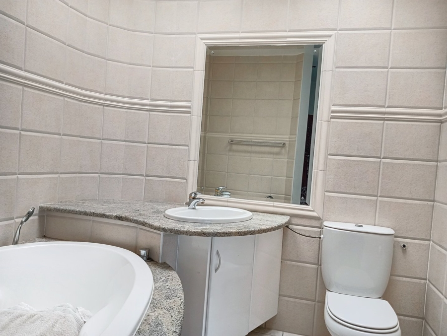 5 Bedroom Property for Sale in Shakas Rock KwaZulu-Natal