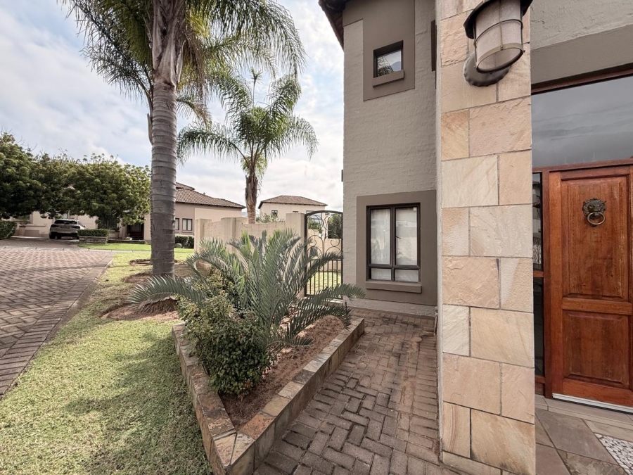 3 Bedroom Property for Sale in Schuinshoogte KwaZulu-Natal