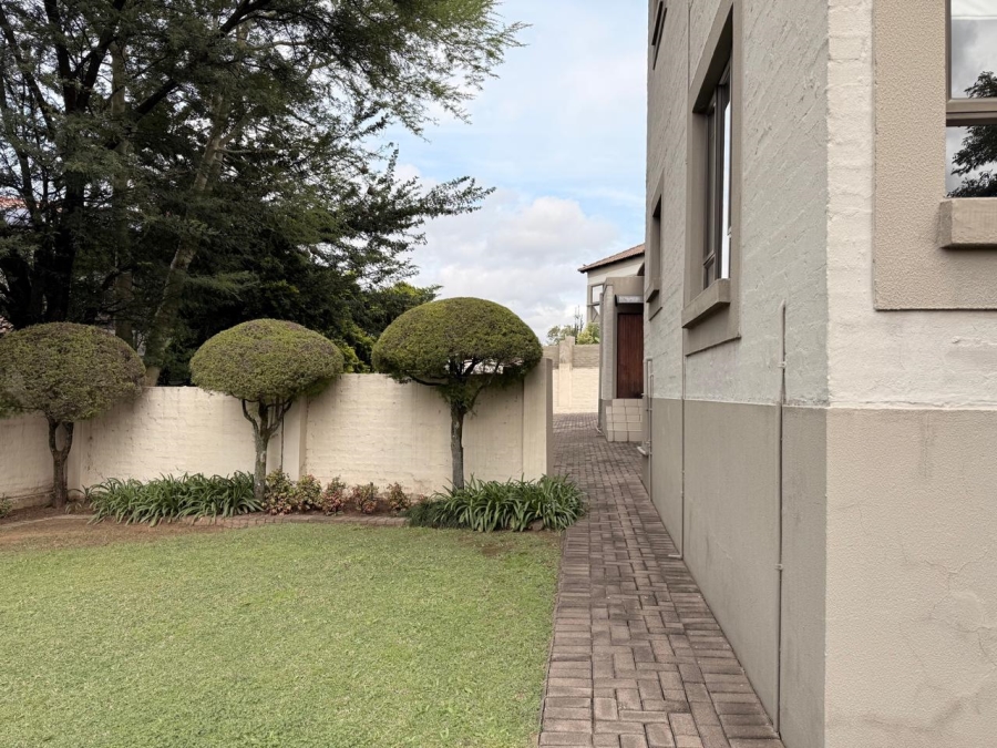 3 Bedroom Property for Sale in Schuinshoogte KwaZulu-Natal