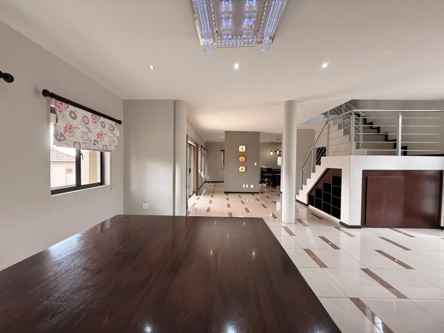 3 Bedroom Property for Sale in Schuinshoogte KwaZulu-Natal