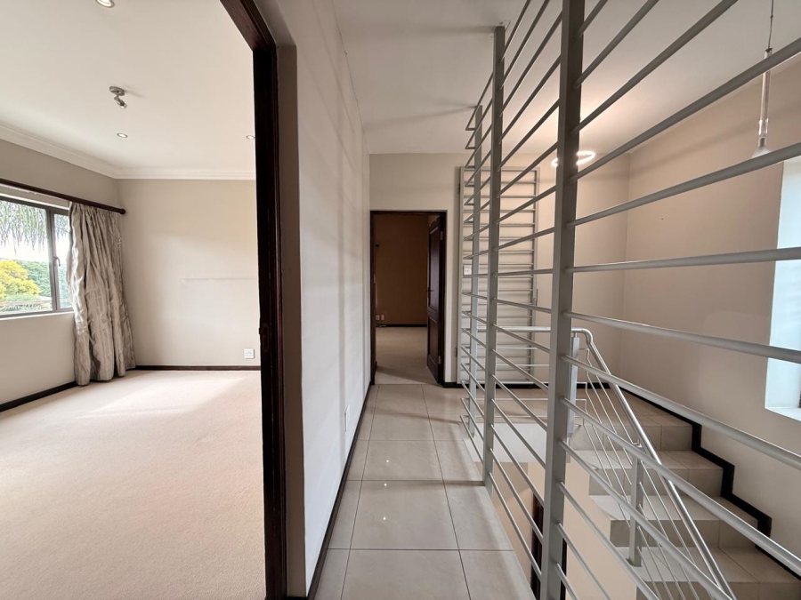 3 Bedroom Property for Sale in Schuinshoogte KwaZulu-Natal