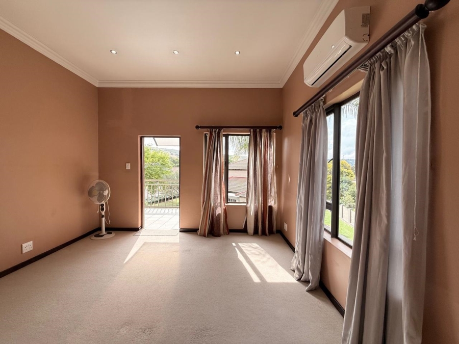 3 Bedroom Property for Sale in Schuinshoogte KwaZulu-Natal