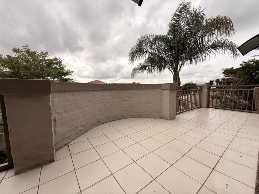3 Bedroom Property for Sale in Schuinshoogte KwaZulu-Natal