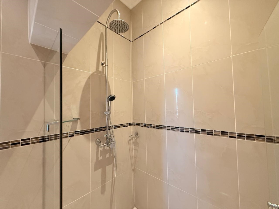 3 Bedroom Property for Sale in Schuinshoogte KwaZulu-Natal