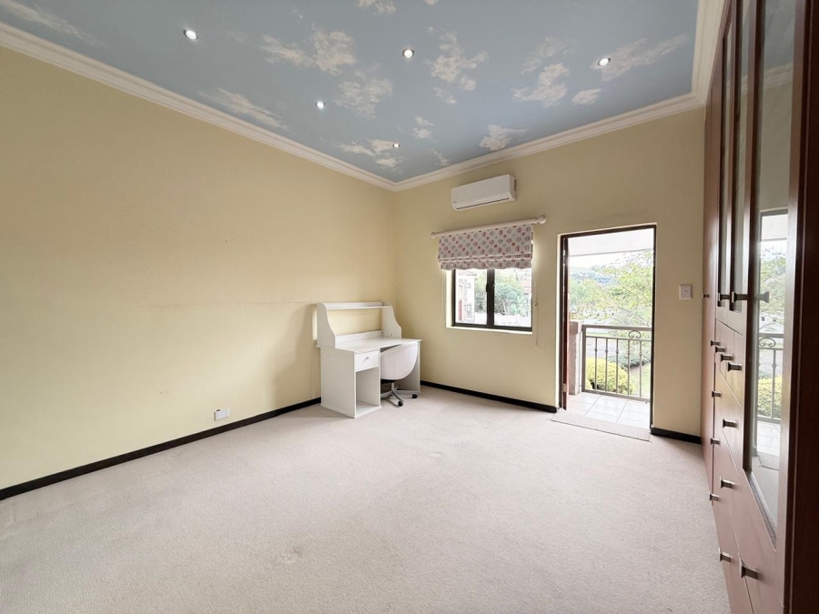 3 Bedroom Property for Sale in Schuinshoogte KwaZulu-Natal