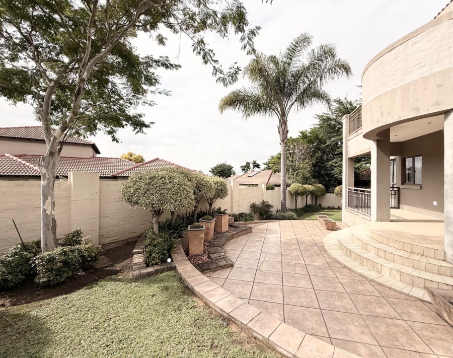 3 Bedroom Property for Sale in Schuinshoogte KwaZulu-Natal