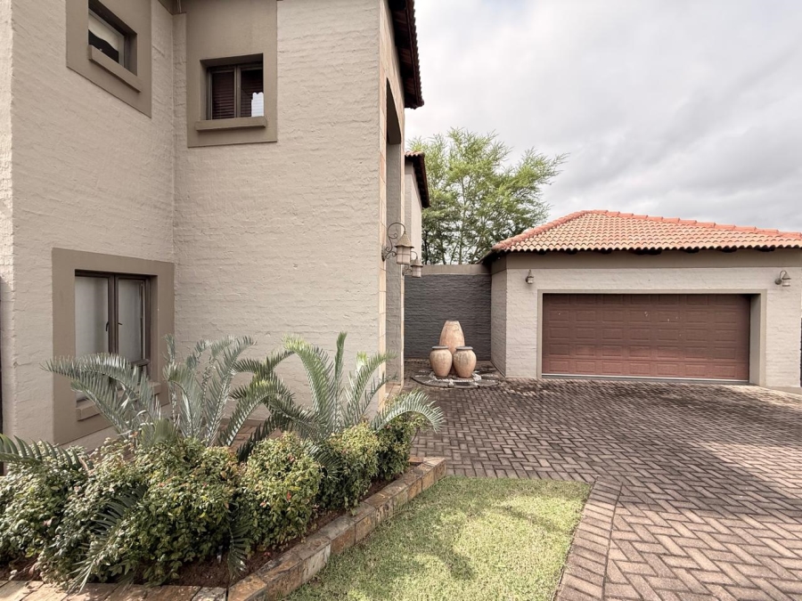 3 Bedroom Property for Sale in Schuinshoogte KwaZulu-Natal