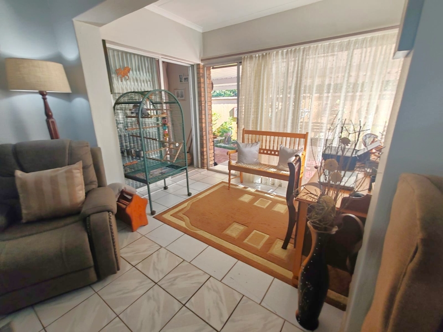 3 Bedroom Property for Sale in Uvongo KwaZulu-Natal