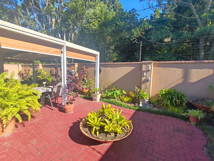 3 Bedroom Property for Sale in Uvongo KwaZulu-Natal