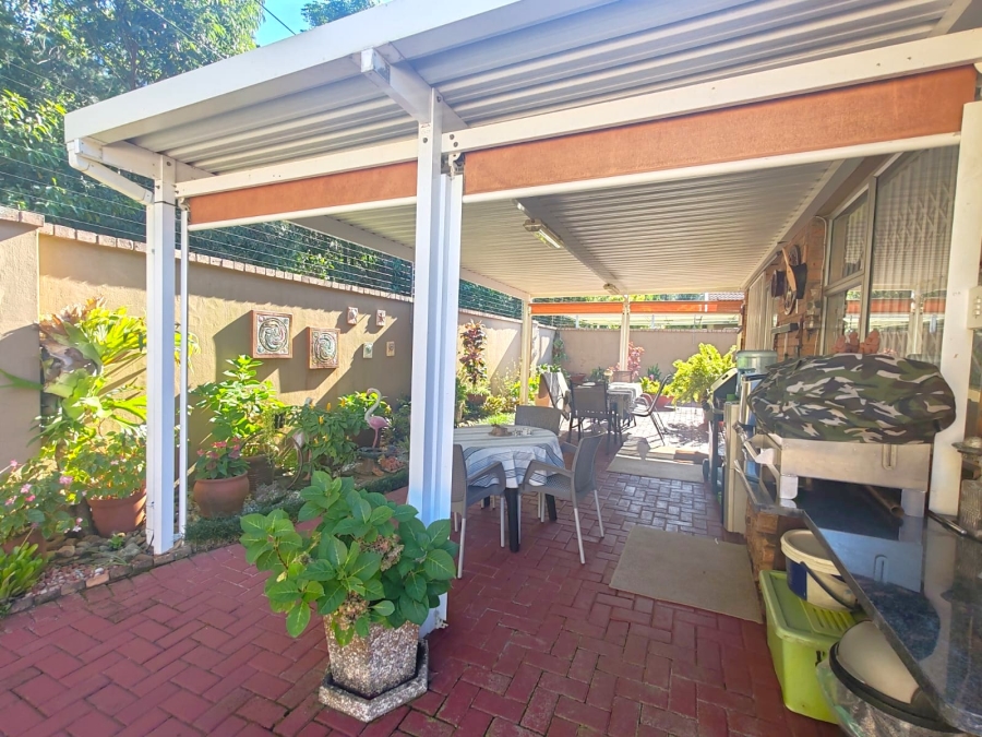 3 Bedroom Property for Sale in Uvongo KwaZulu-Natal