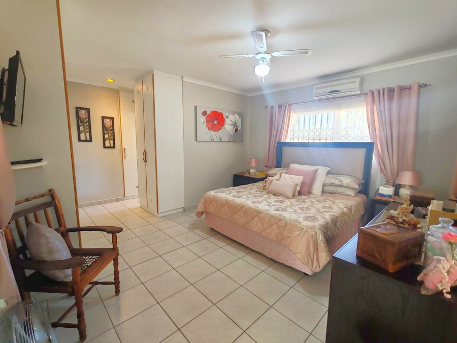 3 Bedroom Property for Sale in Uvongo KwaZulu-Natal