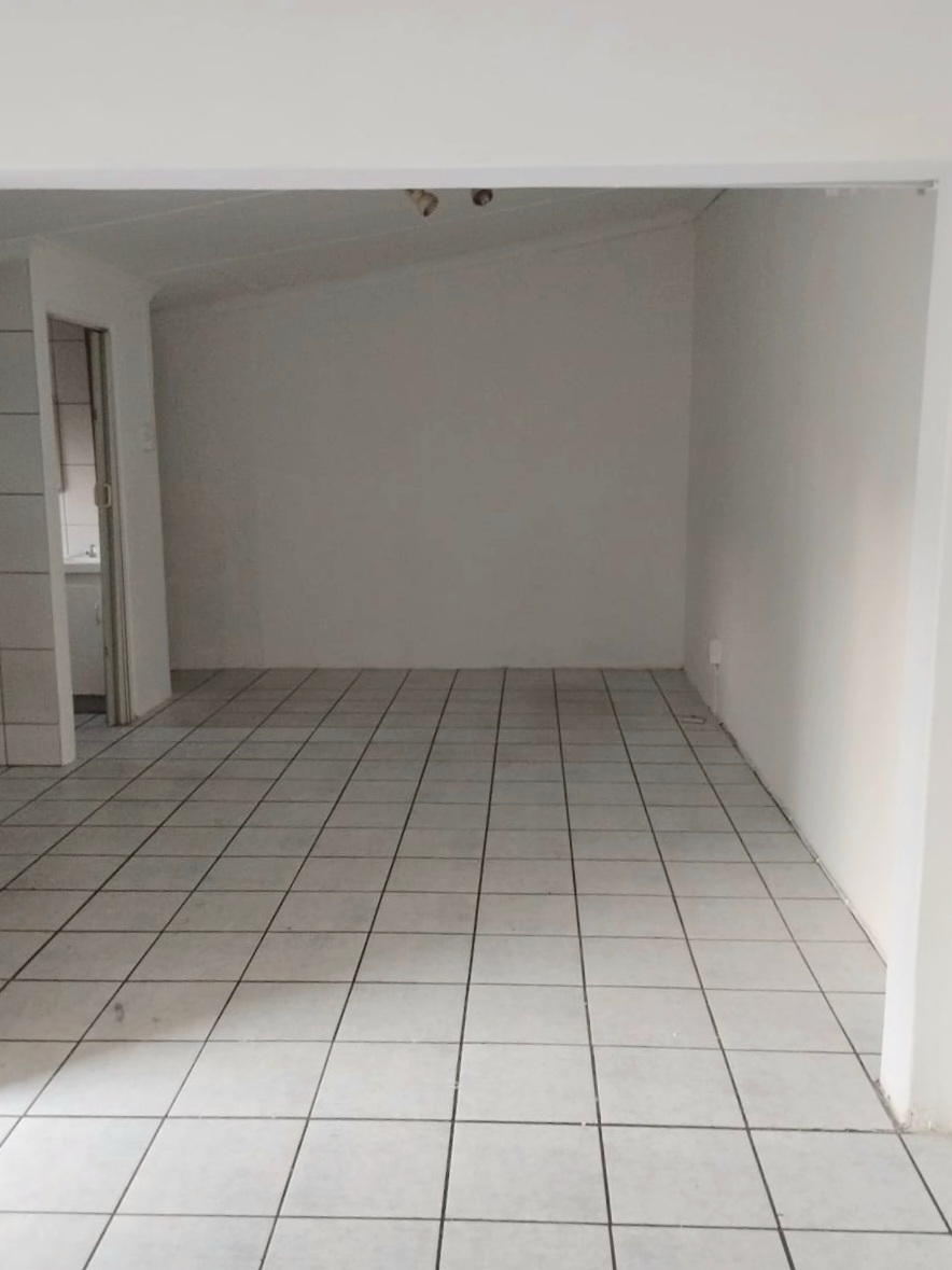 To Let 1 Bedroom Property for Rent in Woodlands KwaZulu-Natal