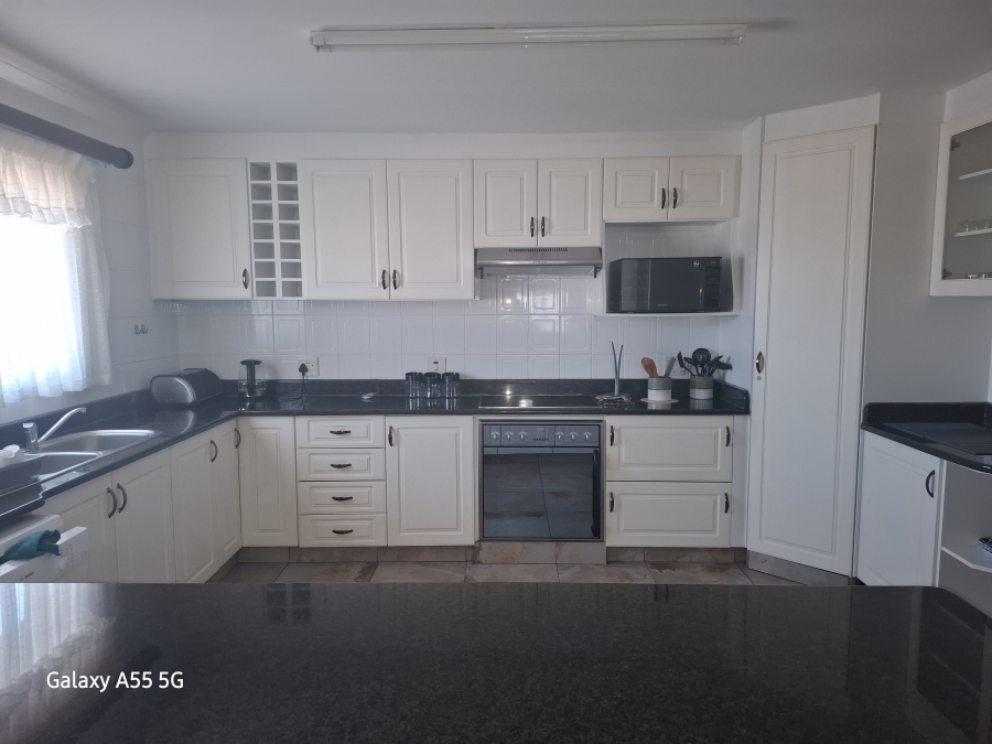 4 Bedroom Property for Sale in Lawrence Rocks KwaZulu-Natal