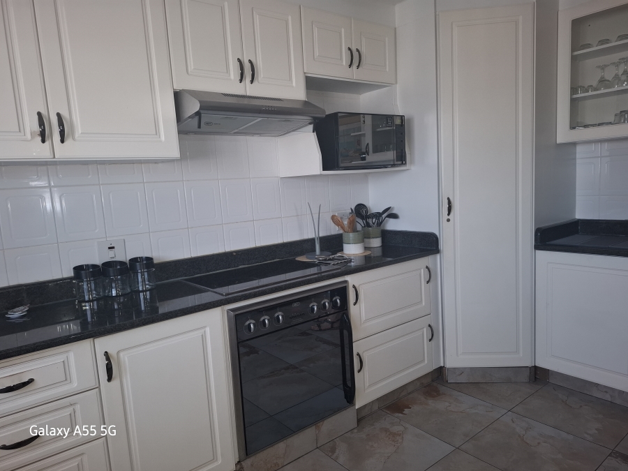 4 Bedroom Property for Sale in Lawrence Rocks KwaZulu-Natal