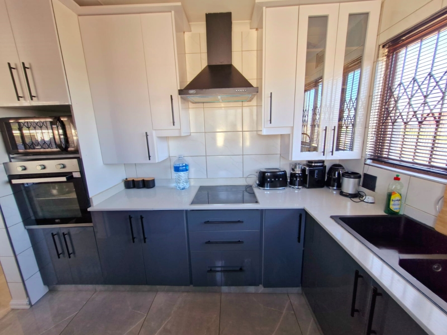 3 Bedroom Property for Sale in Southgate KwaZulu-Natal