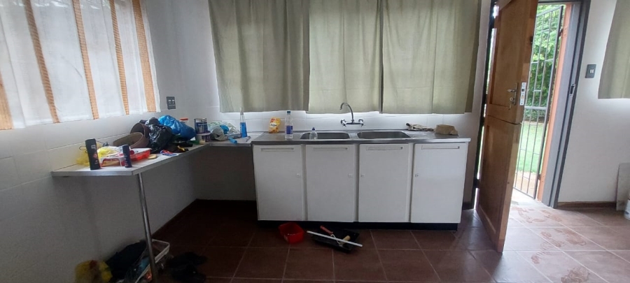 4 Bedroom Property for Sale in Utrecht KwaZulu-Natal