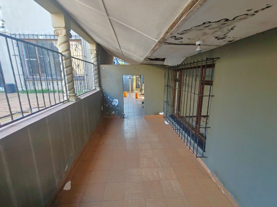 7 Bedroom Property for Sale in Uvongo KwaZulu-Natal