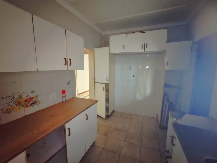 7 Bedroom Property for Sale in Uvongo KwaZulu-Natal