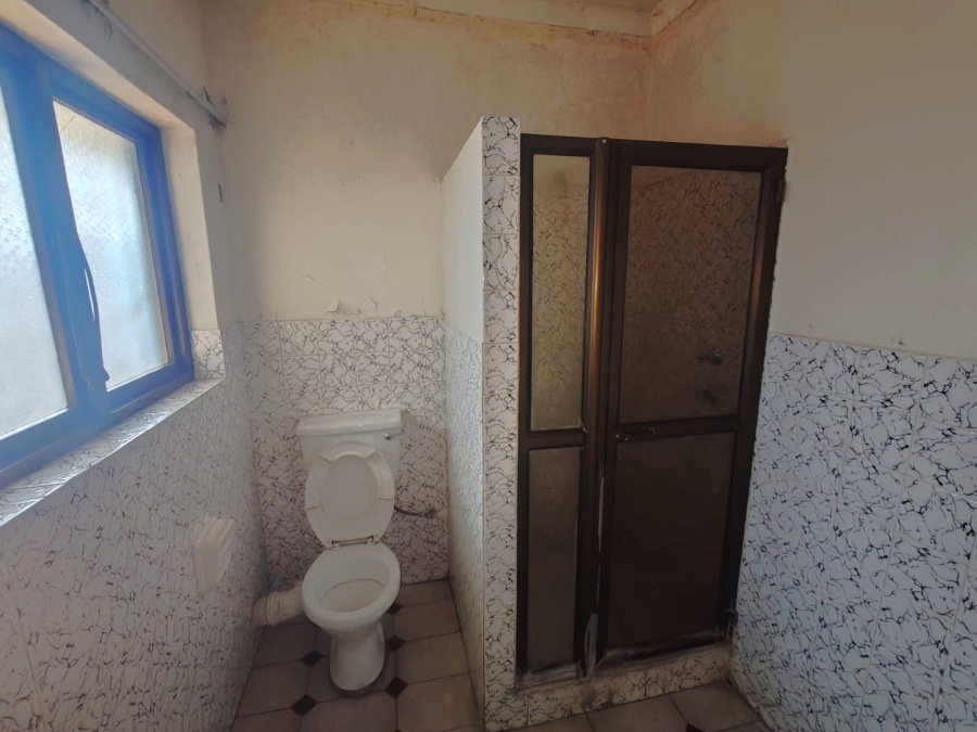 7 Bedroom Property for Sale in Uvongo KwaZulu-Natal
