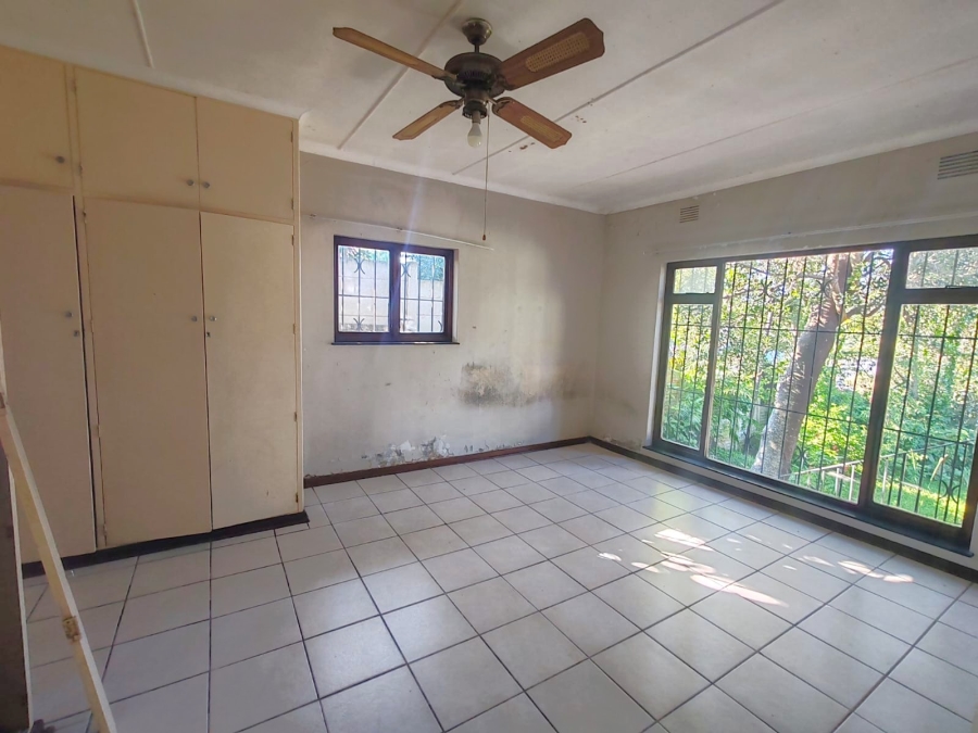 7 Bedroom Property for Sale in Uvongo KwaZulu-Natal