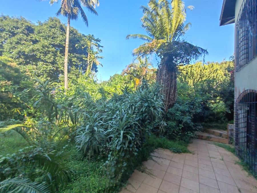 7 Bedroom Property for Sale in Uvongo KwaZulu-Natal