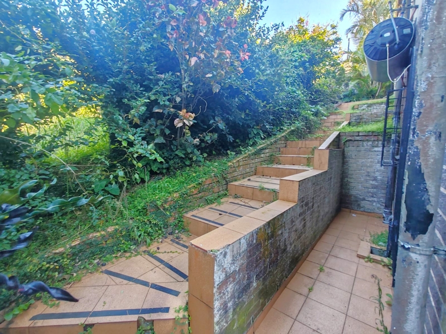7 Bedroom Property for Sale in Uvongo KwaZulu-Natal