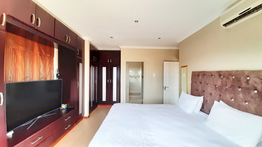 4 Bedroom Property for Sale in Seaward Estate KwaZulu-Natal
