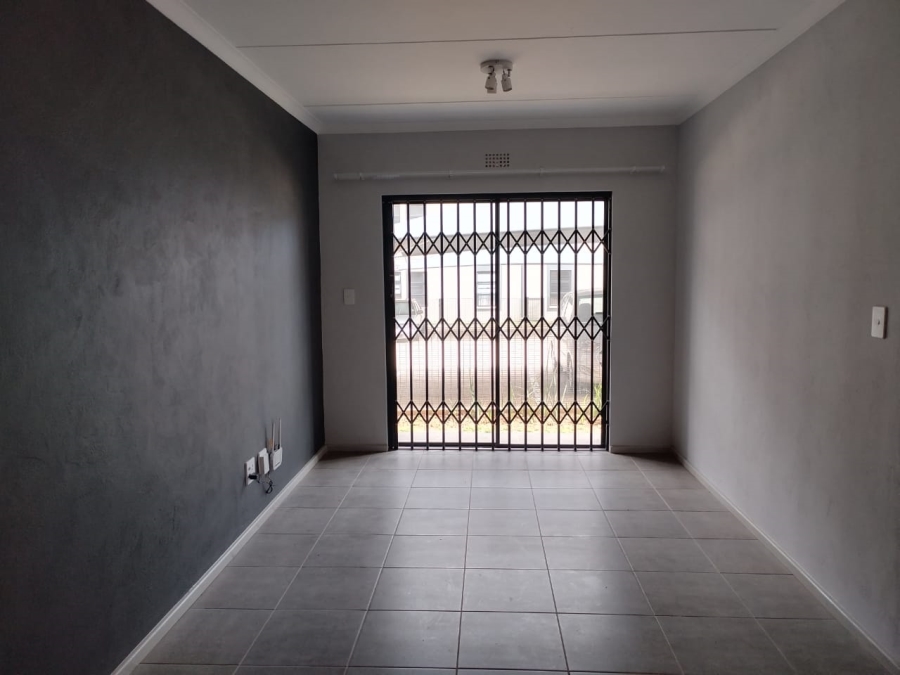 To Let 2 Bedroom Property for Rent in Athlone Park KwaZulu-Natal