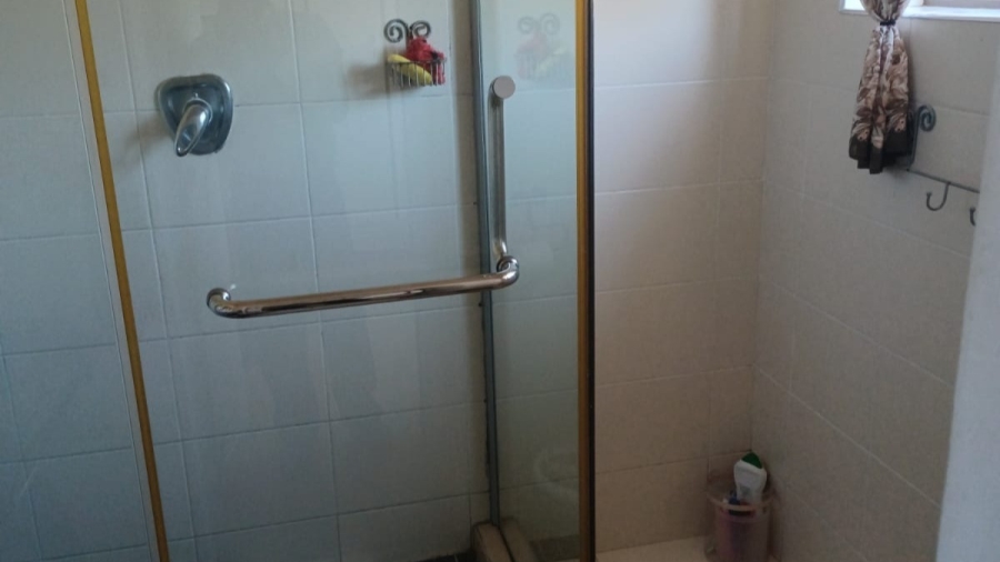 3 Bedroom Property for Sale in Ocean View KwaZulu-Natal