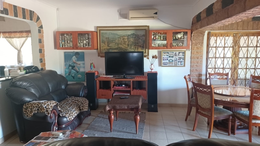 3 Bedroom Property for Sale in Ocean View KwaZulu-Natal