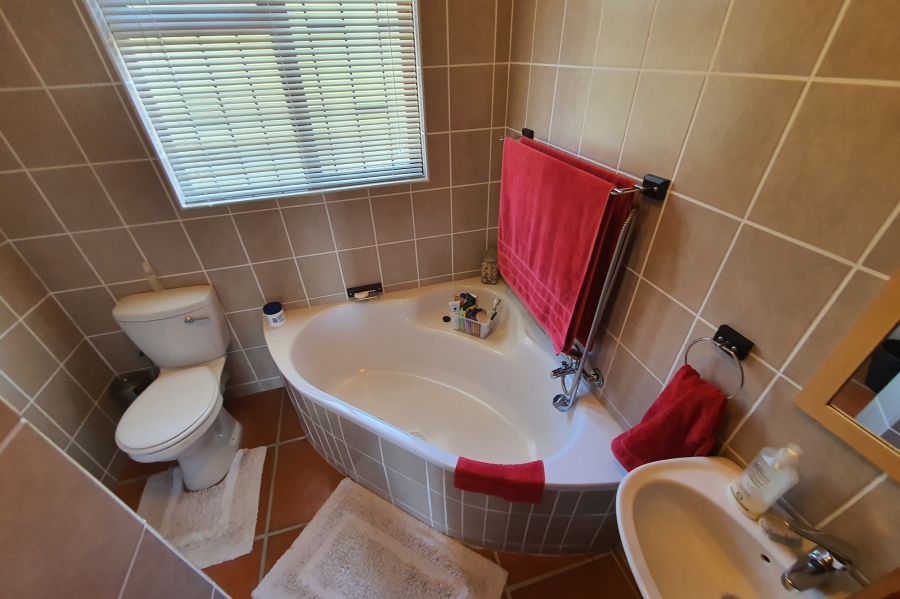 4 Bedroom Property for Sale in Palm Beach KwaZulu-Natal