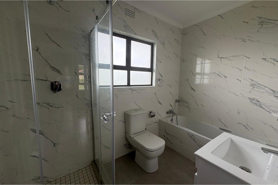 3 Bedroom Property for Sale in Sunnyridge KwaZulu-Natal