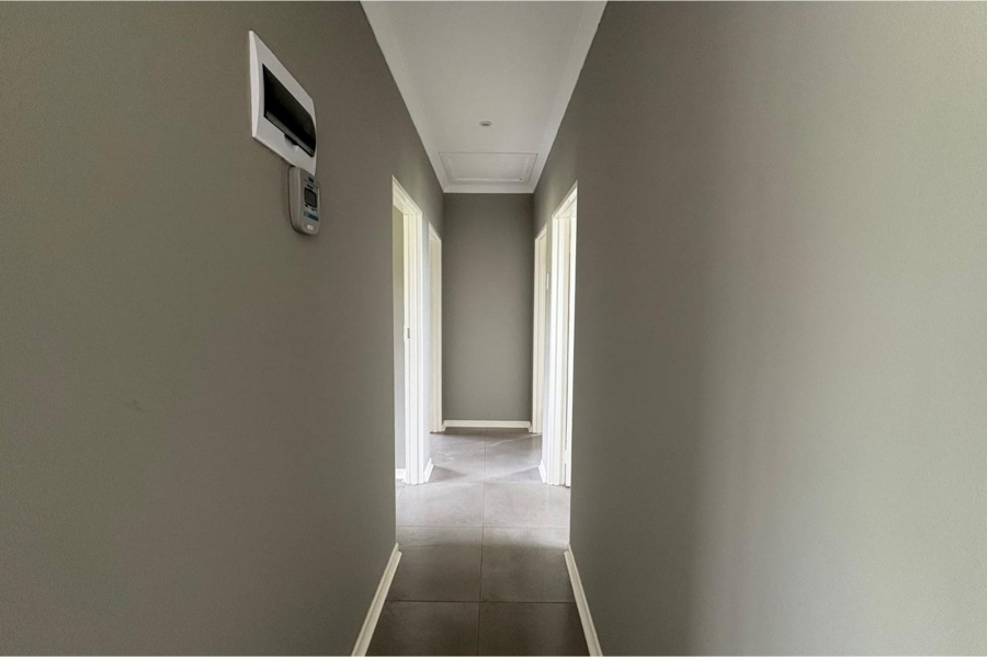 4 Bedroom Property for Sale in Sunnyridge KwaZulu-Natal