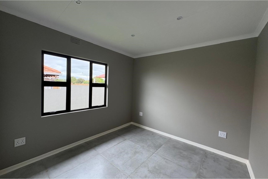 4 Bedroom Property for Sale in Sunnyridge KwaZulu-Natal