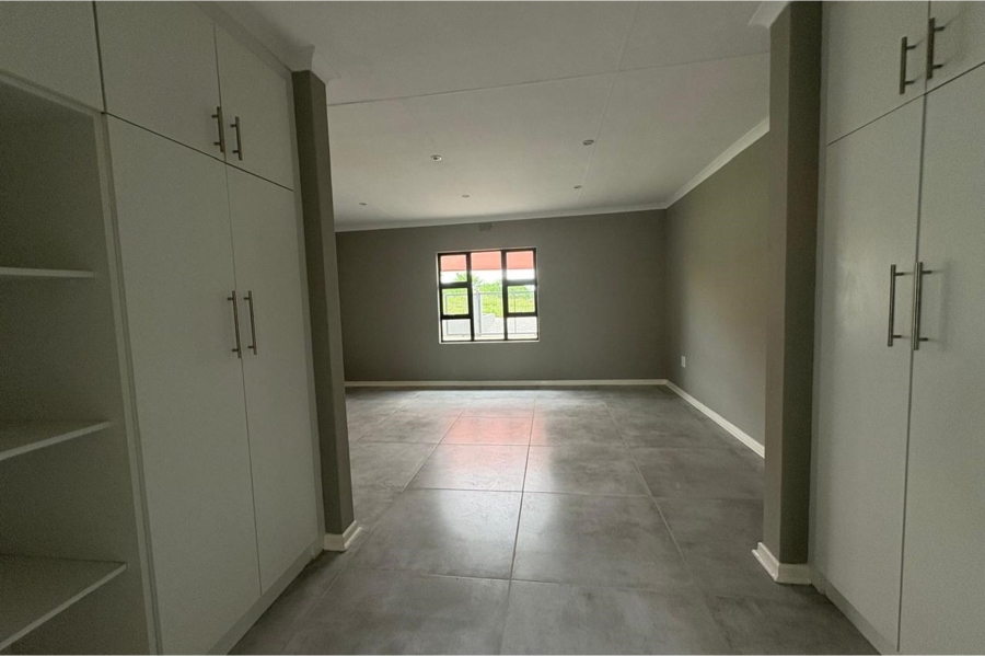 4 Bedroom Property for Sale in Sunnyridge KwaZulu-Natal