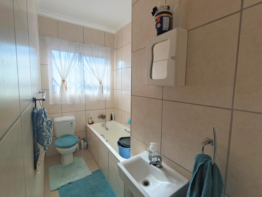 2 Bedroom Property for Sale in Wild en Weide KwaZulu-Natal