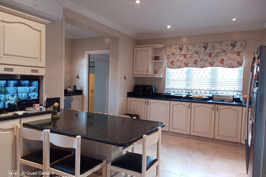 9 Bedroom Property for Sale in Morningside KwaZulu-Natal