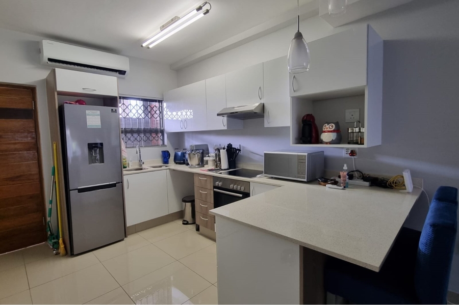 To Let 2 Bedroom Property for Rent in New Town Centre KwaZulu-Natal