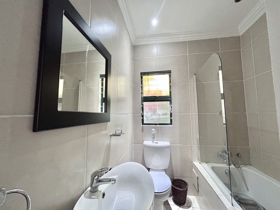 To Let 3 Bedroom Property for Rent in Westbrook KwaZulu-Natal
