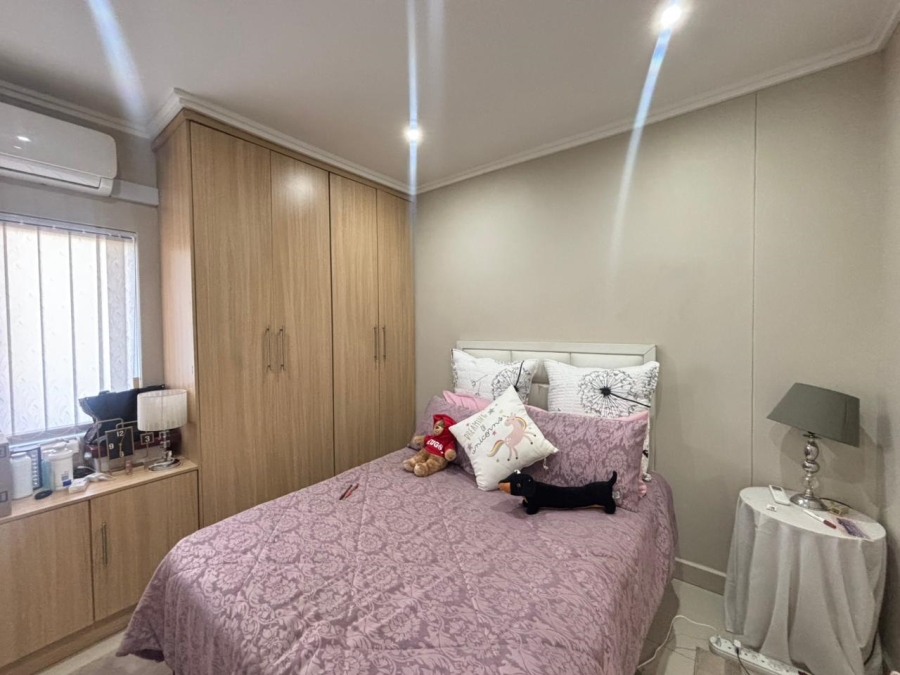 To Let 2 Bedroom Property for Rent in Umhlanga KwaZulu-Natal